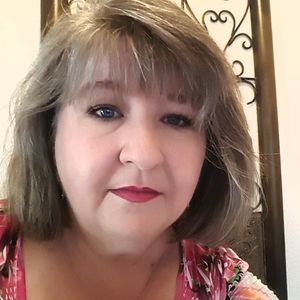 Meet your Posher, Carey